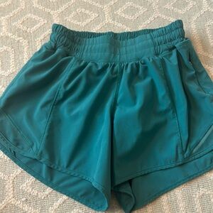 Lululemon Hotty Hot shorts